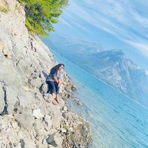 Meet your Posher, Sneh